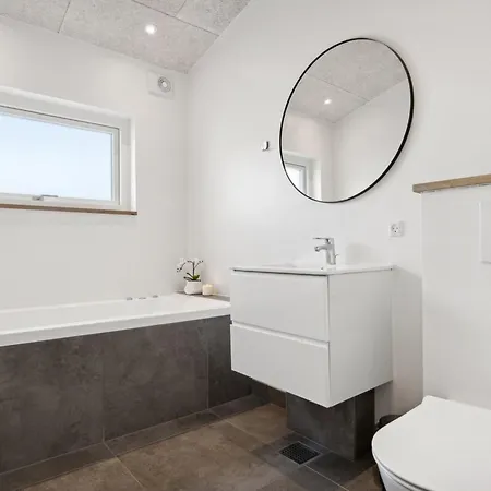Asel - 350m From The Sea By Interhome *